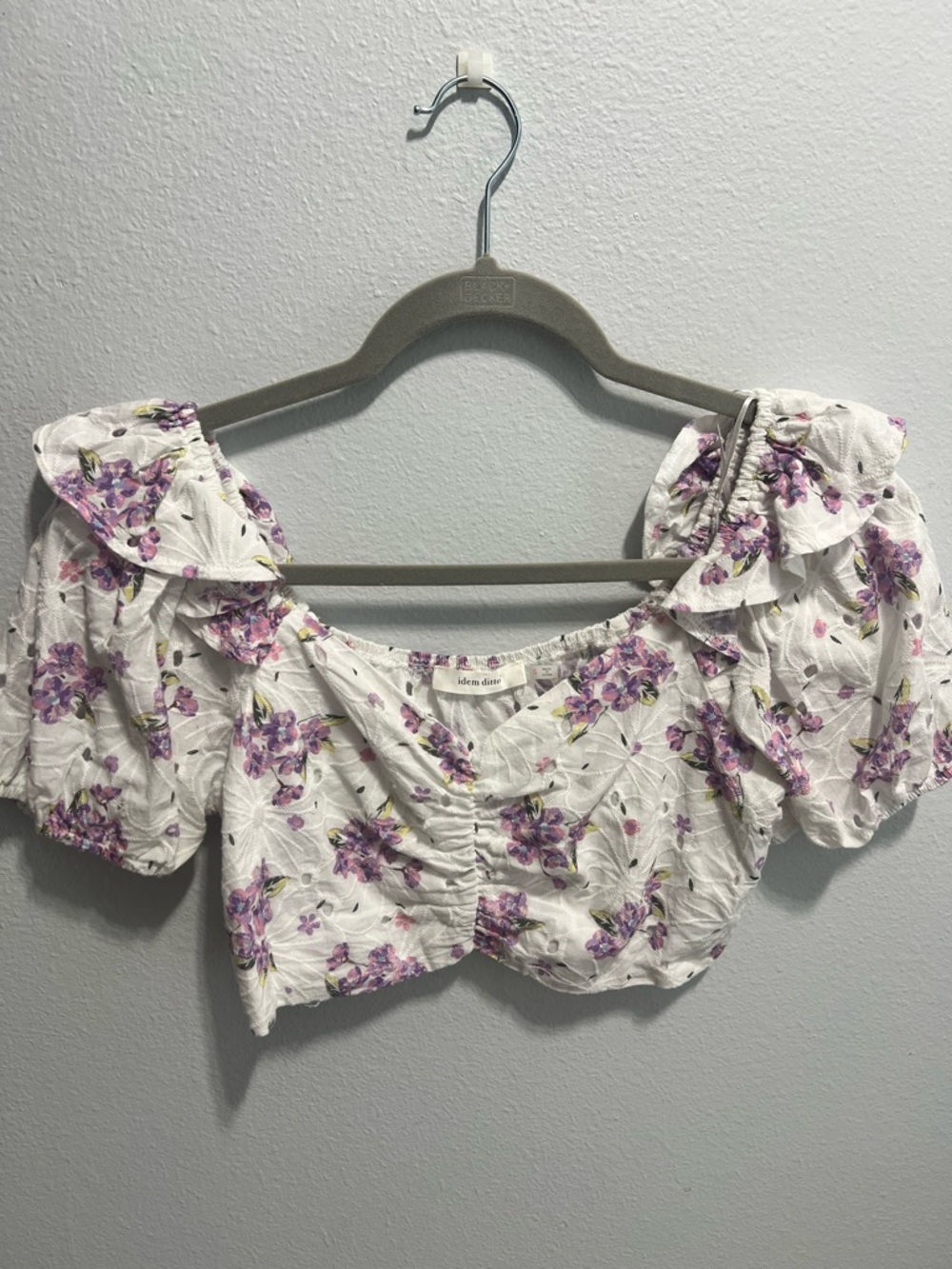 Item ditto-Floral Ruffle Crop Top - Small Cotton